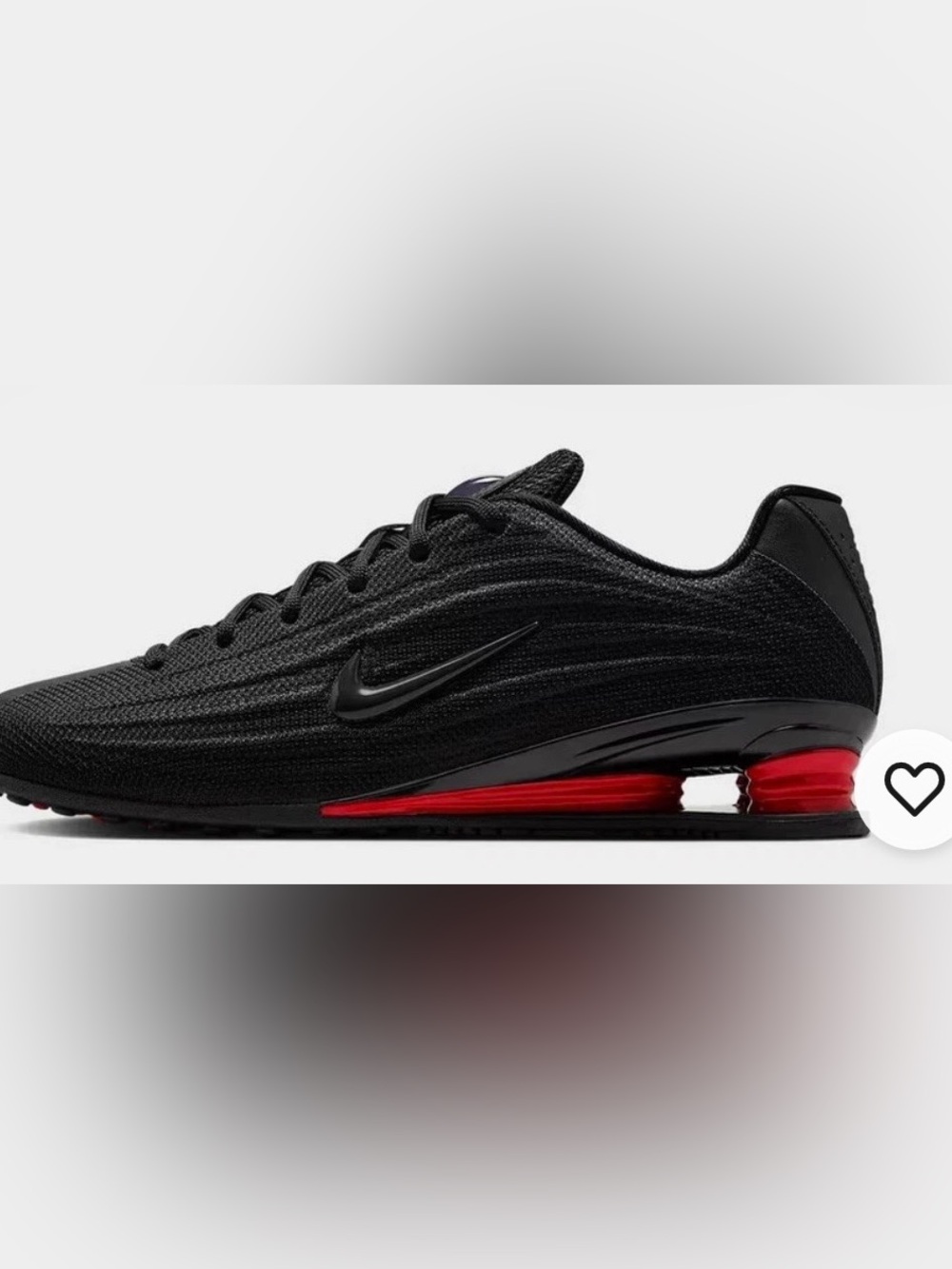 Women’s Nike shock Black University Sneaker with Red Midsole Accent NWOT